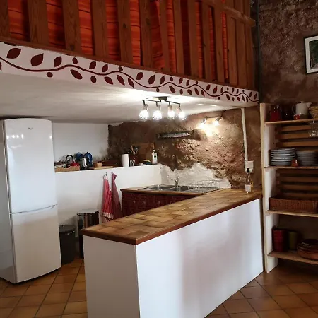D'hotes Saint Roch Bed & Breakfast *