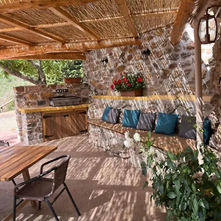 فندق مبيت وإفطار D'hotes Saint Roch Tuchan