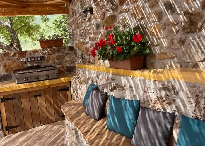 D'hotes Avec Vue Panoramique - Saint Roch Bed & Breakfast 3*